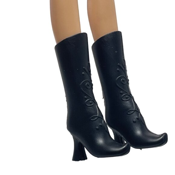 Disney Frozen Anna Black Barbie Doll Boots With Heels & Swirl Pattern - Fashion - Picture 1 of 9